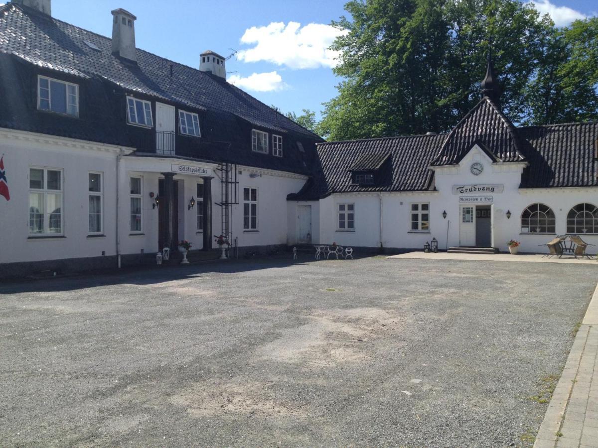 Trudvang Gjestegaard ラルヴィク エクステリア 写真